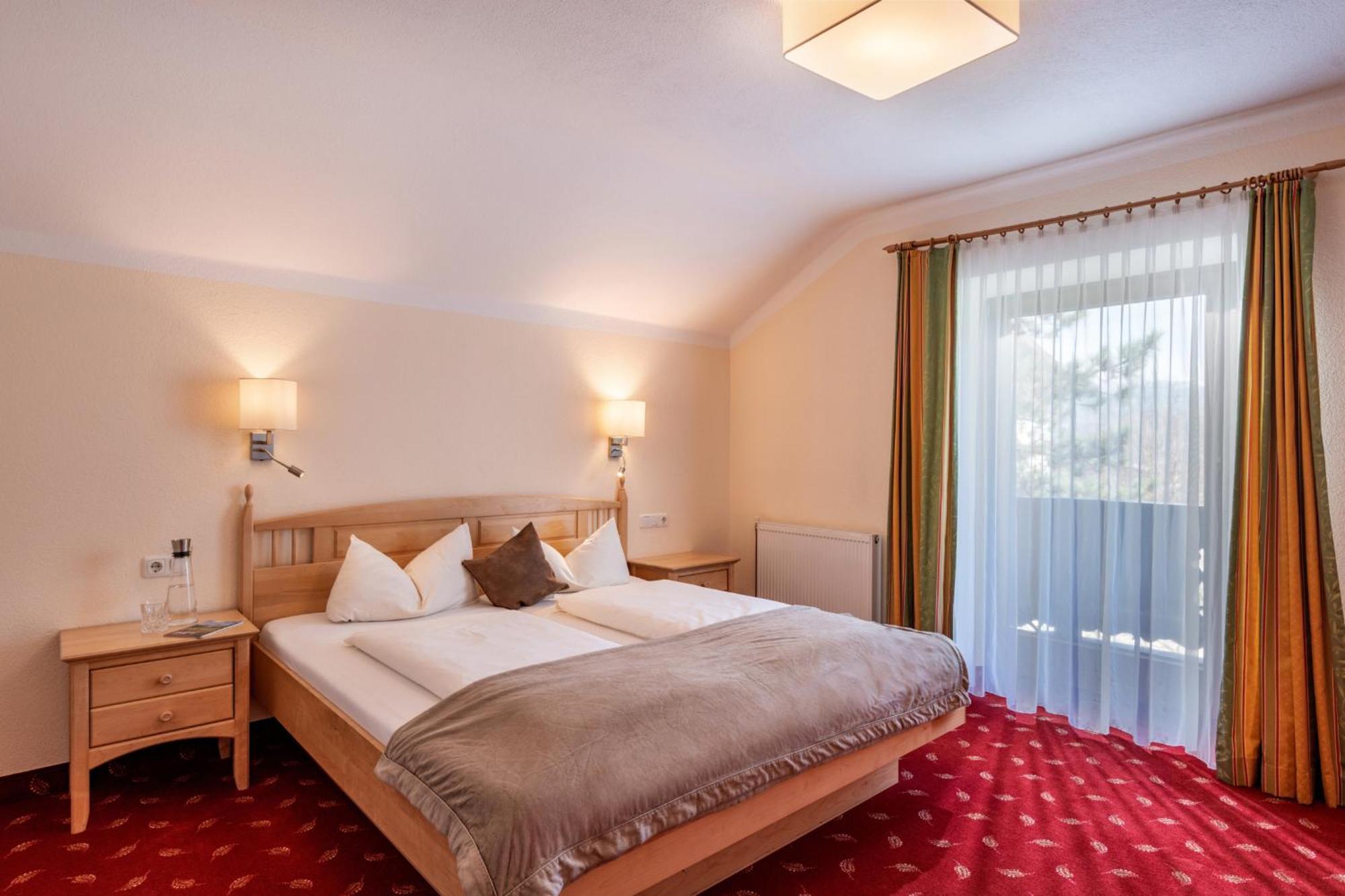 Hotel Garni Birkenhof Майрхофен Экстерьер фото