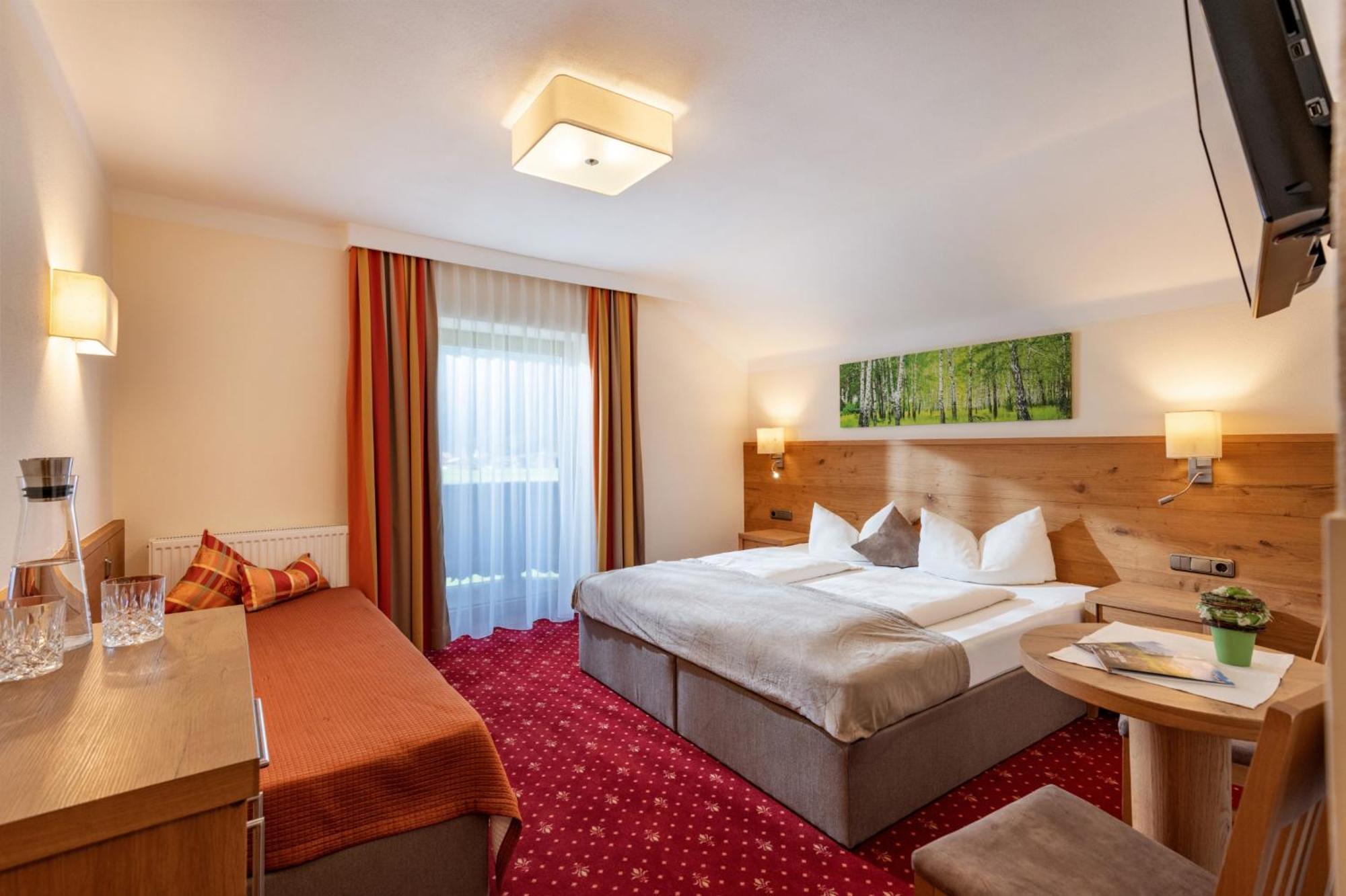 Hotel Garni Birkenhof Майрхофен Экстерьер фото