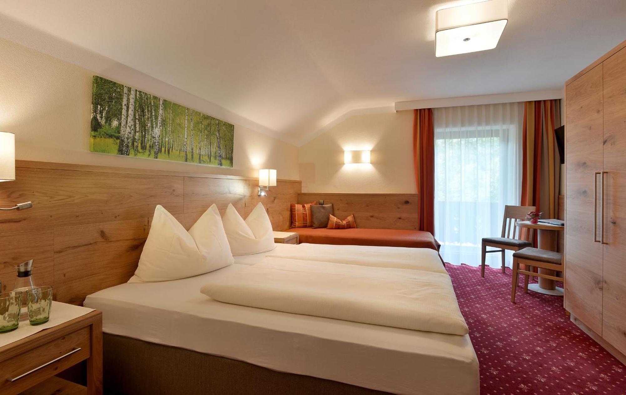 Hotel Garni Birkenhof Майрхофен Экстерьер фото